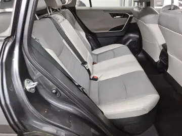 TOYOTA RAV 4 2.5 VVT-i Hybrid 4x4