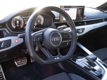AUDI A4 Avant S line Competition 40TDI qu Stronic Nav
