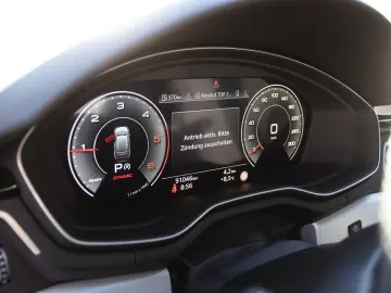 AUDI A4 Avant S line Competition 40TDI qu Stronic Nav