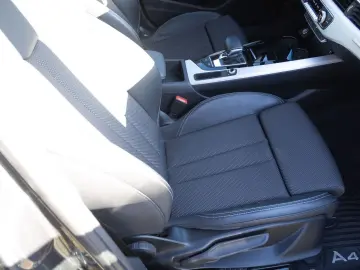 AUDI A4 Avant S line Competition 40TDI qu Stronic Nav