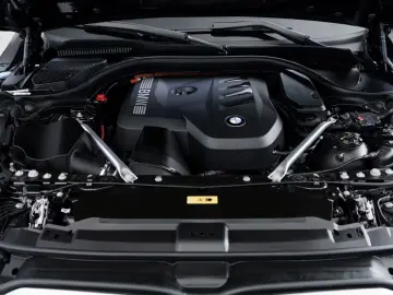 BMW 530e M-Sport HUD   Cameră 360    Ventilație Scaun   HK