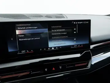 BMW 530e M-Sport HUD   Cameră 360    Ventilație Scaun   HK