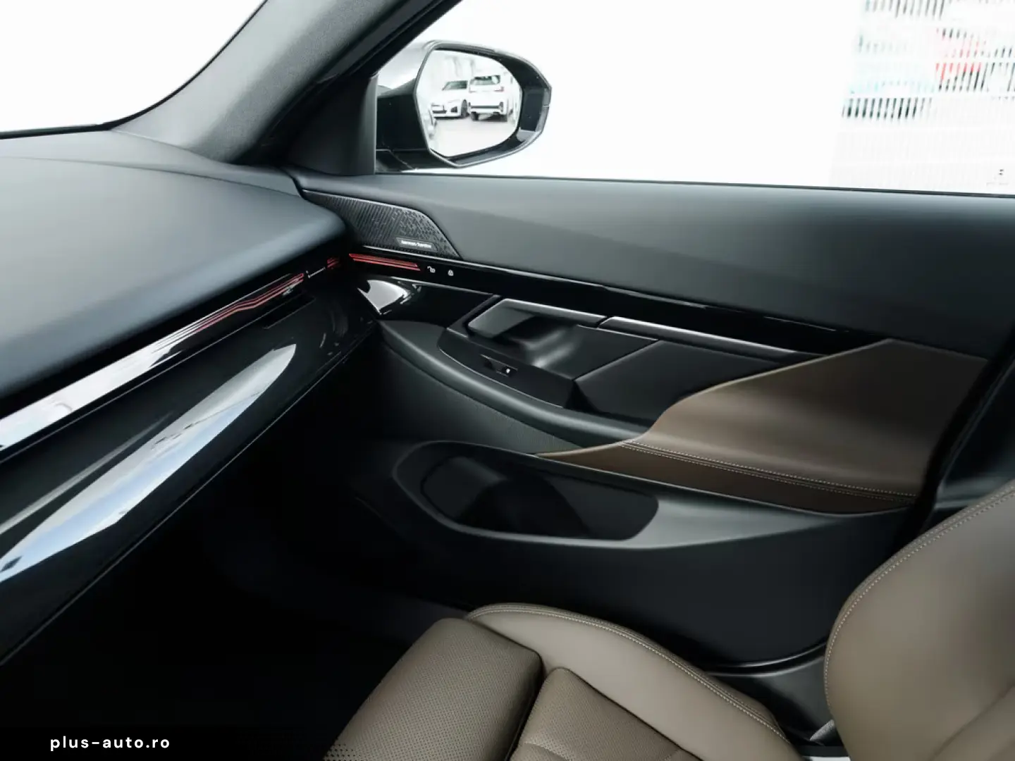 BMW 530e M-Sport HUD   Cameră 360    Ventilație Scaun   HK