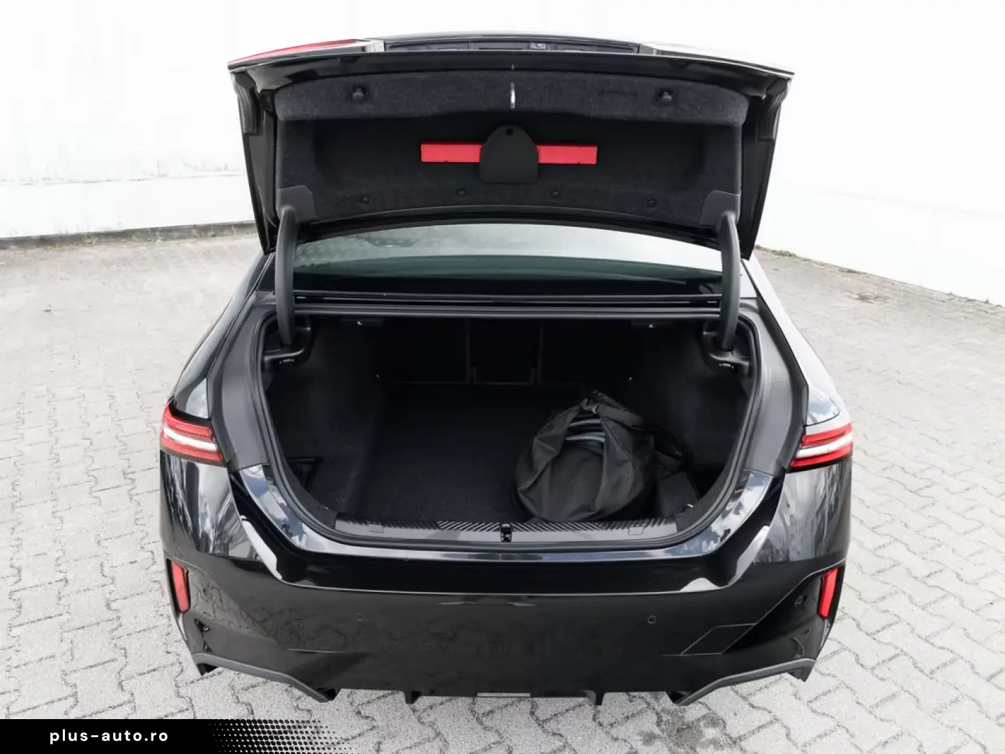 BMW 530e M-Sport HUD   Cameră 360    Ventilație Scaun   HK