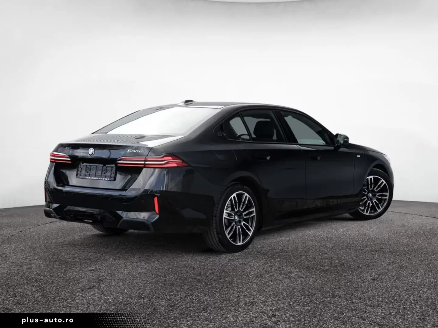 BMW 530e M-Sport HUD   Cameră 360    Ventilație Scaun   HK