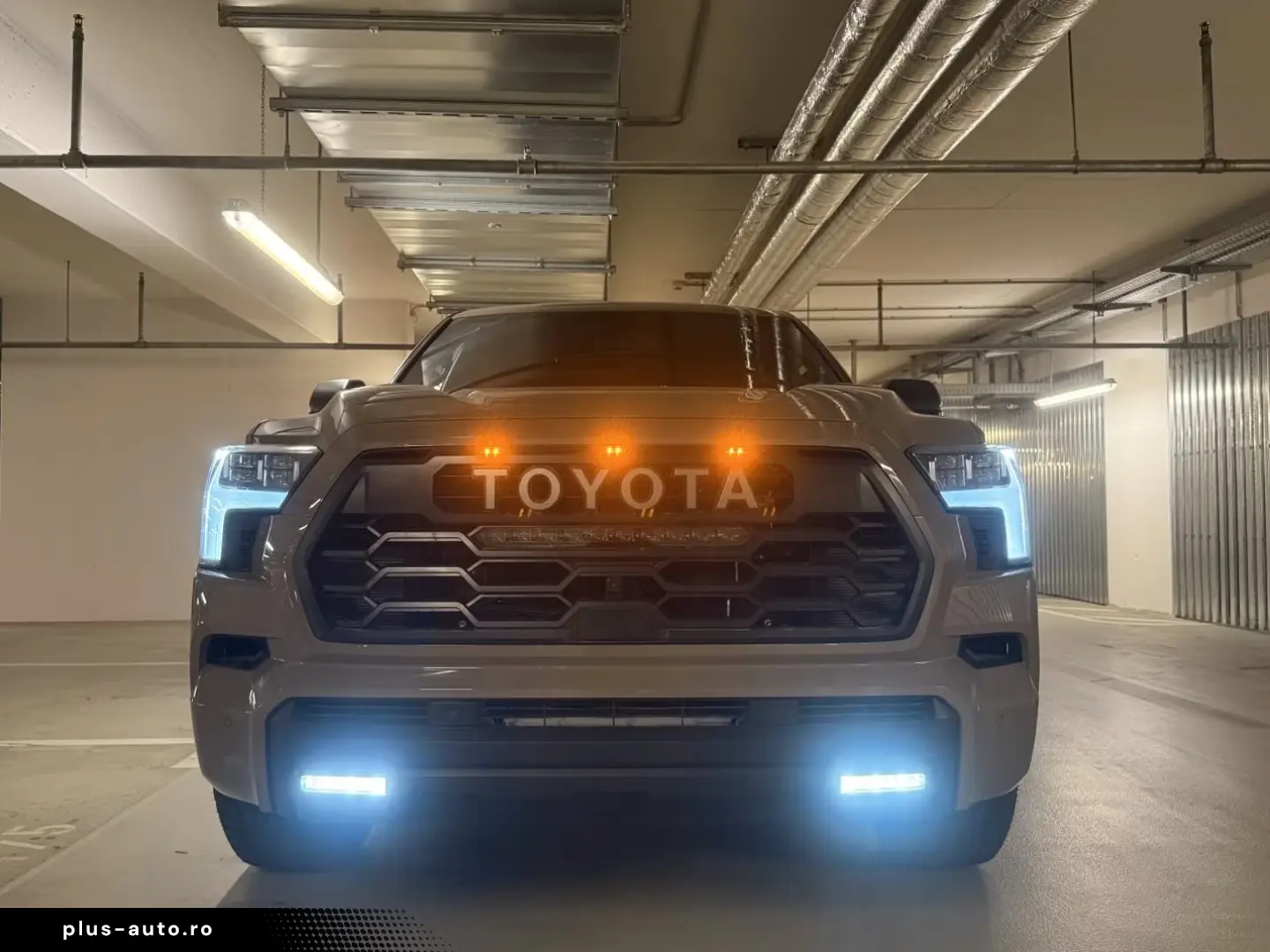 Toyota Sequoia