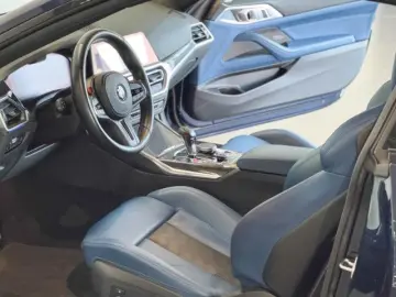 BMW M4 Competition xDrive H&K Laserlicht HUD Navi