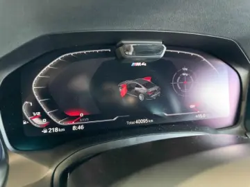BMW M4 Competition xDrive H&K Laserlicht HUD Navi