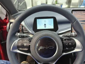 BYD ATTO 3  60 48 kWh Design ACC 360  Pano Wärmepum.