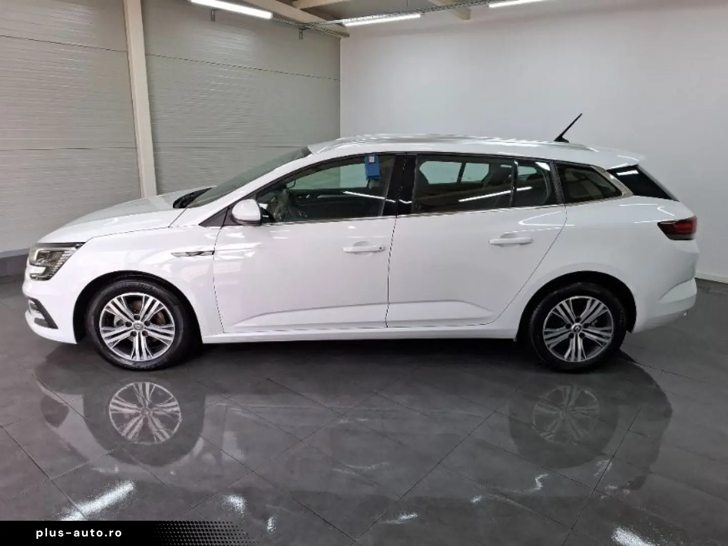 RENAULT MEGANE 1.3 TCe 140CP techno Estate