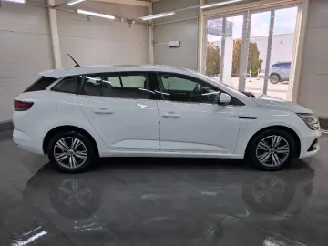 RENAULT MEGANE 1.3 TCe 140CP techno Estate
