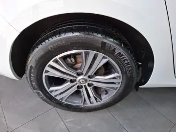 RENAULT MEGANE 1.3 TCe 140CP techno Estate