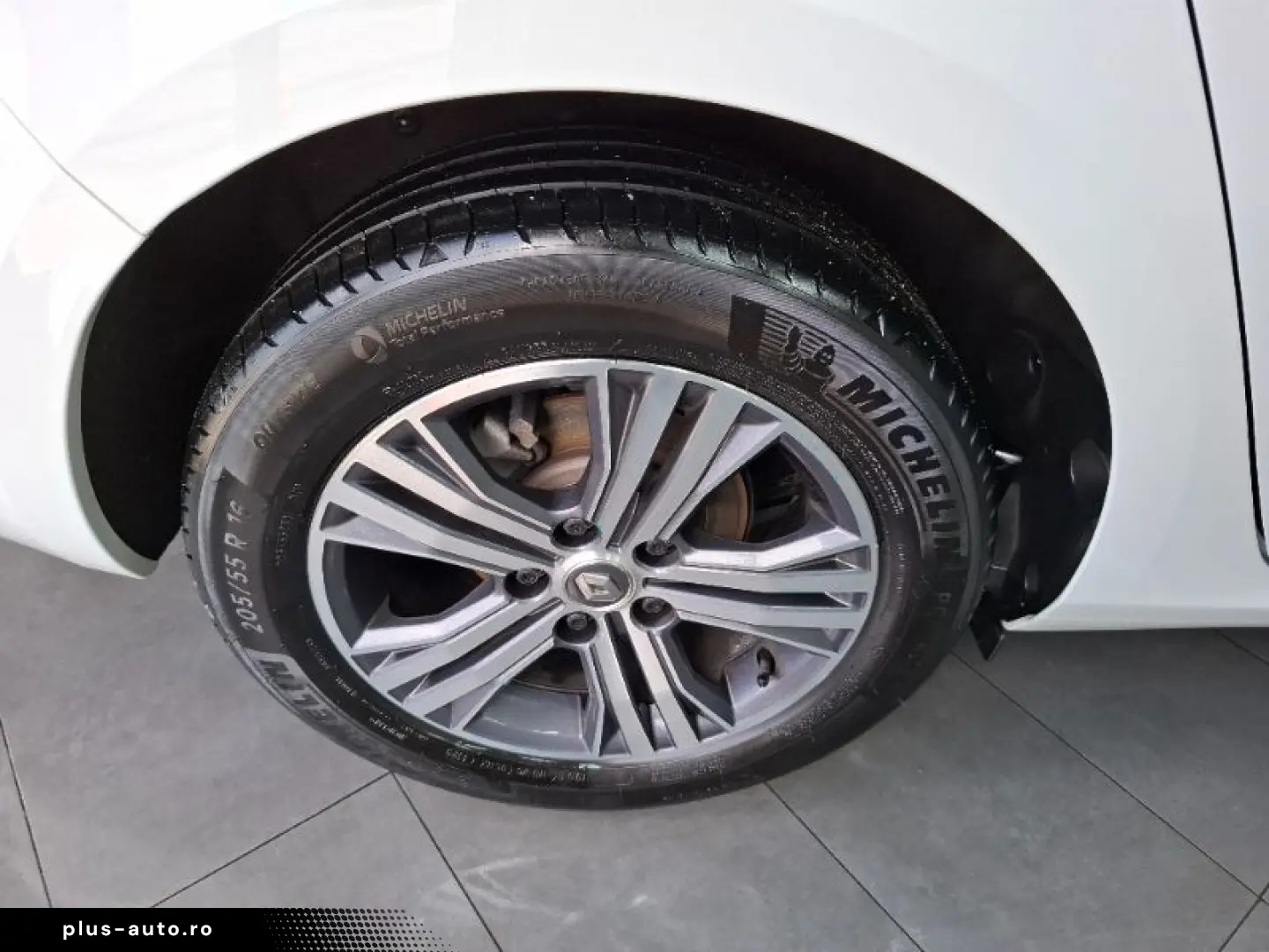 RENAULT MEGANE 1.3 TCe 140CP techno Estate