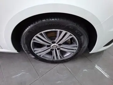 RENAULT MEGANE 1.3 TCe 140CP techno Estate