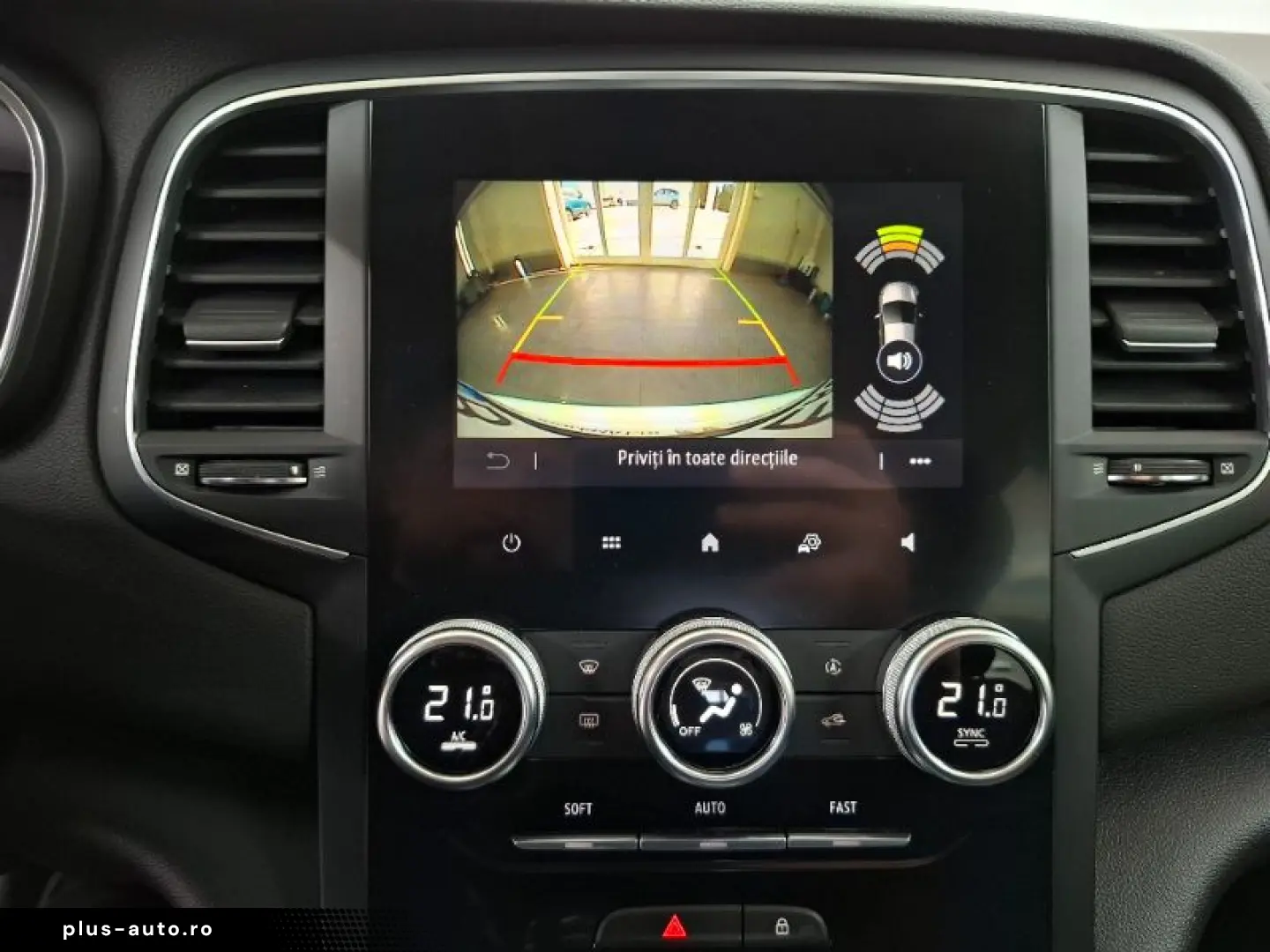 RENAULT MEGANE 1.3 TCe 140CP techno Estate