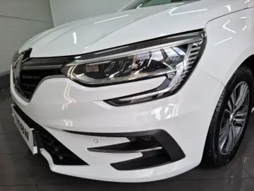 RENAULT MEGANE 1.3 TCe 140CP techno Estate
