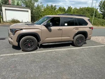 Toyota Sequoia