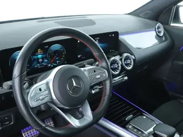 MERCEDES-BENZ GLA 250e AMG Line