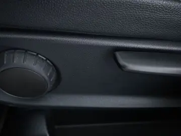 MERCEDES-BENZ GLA 250e AMG Line