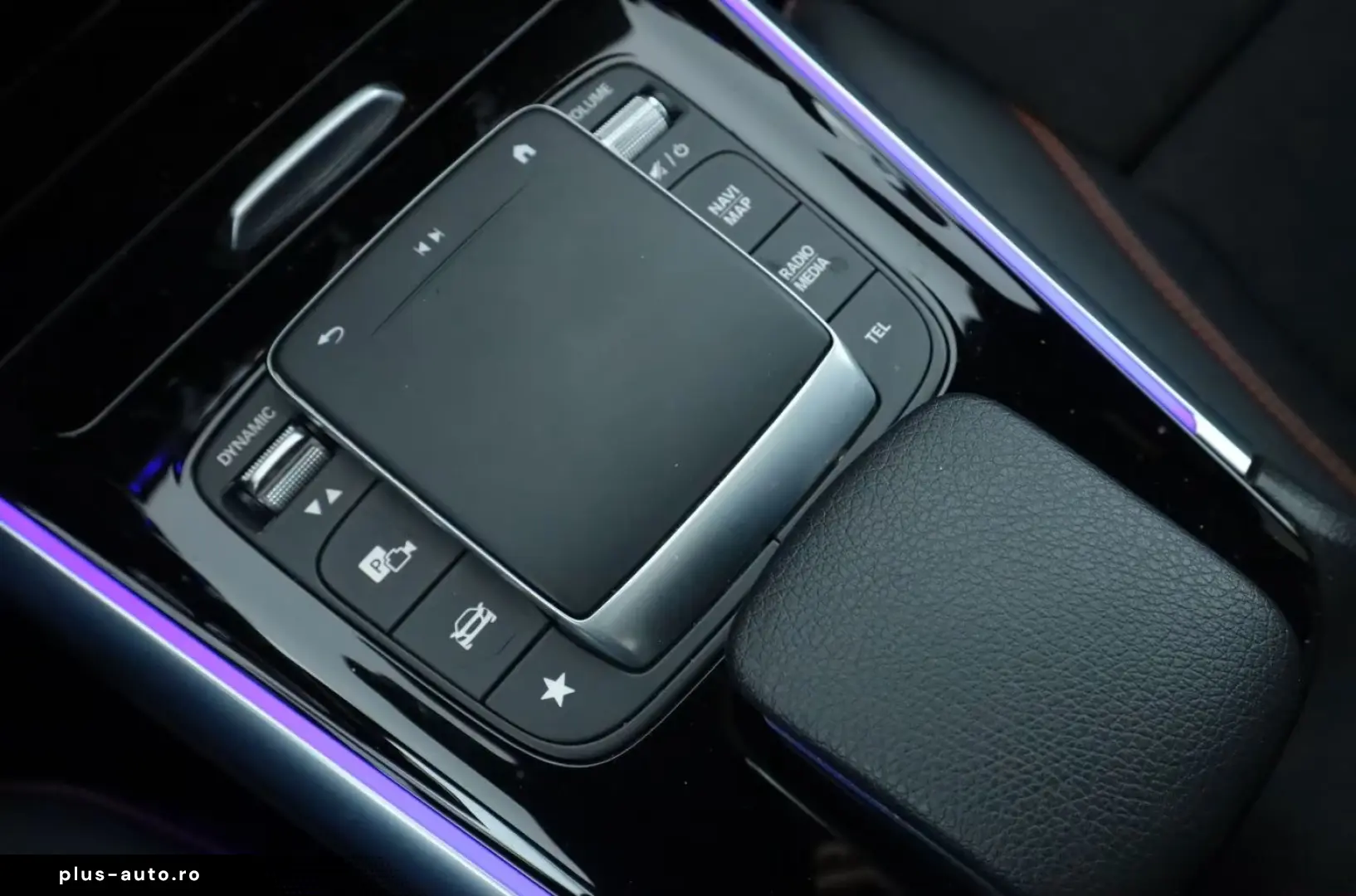 MERCEDES-BENZ GLA 250e AMG Line