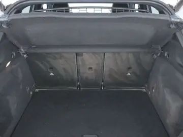 MERCEDES-BENZ GLA 250e AMG Line