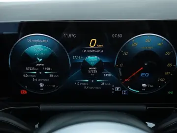 MERCEDES-BENZ GLA 250e AMG Line