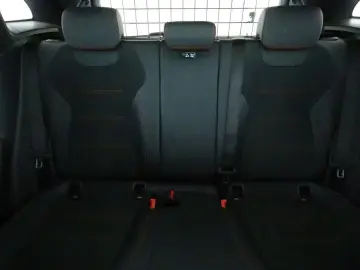 MERCEDES-BENZ GLA 250e AMG Line