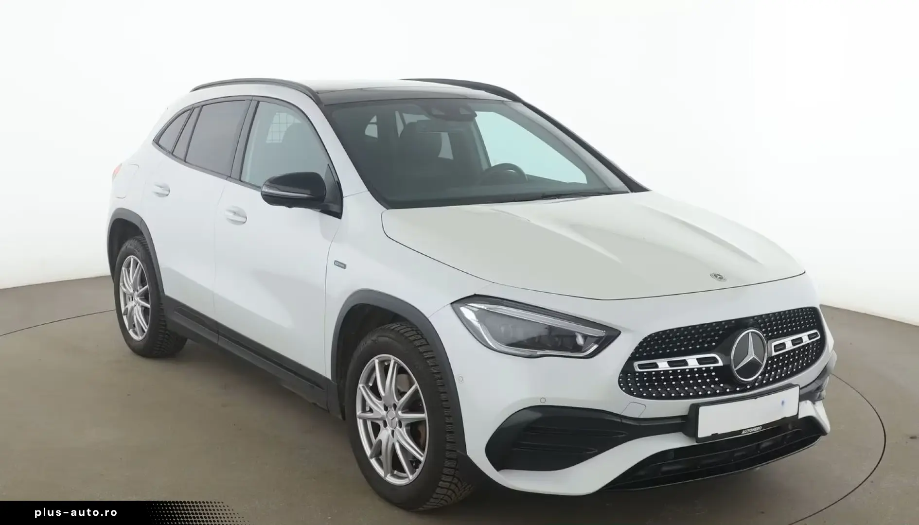 MERCEDES-BENZ GLA 250e AMG Line