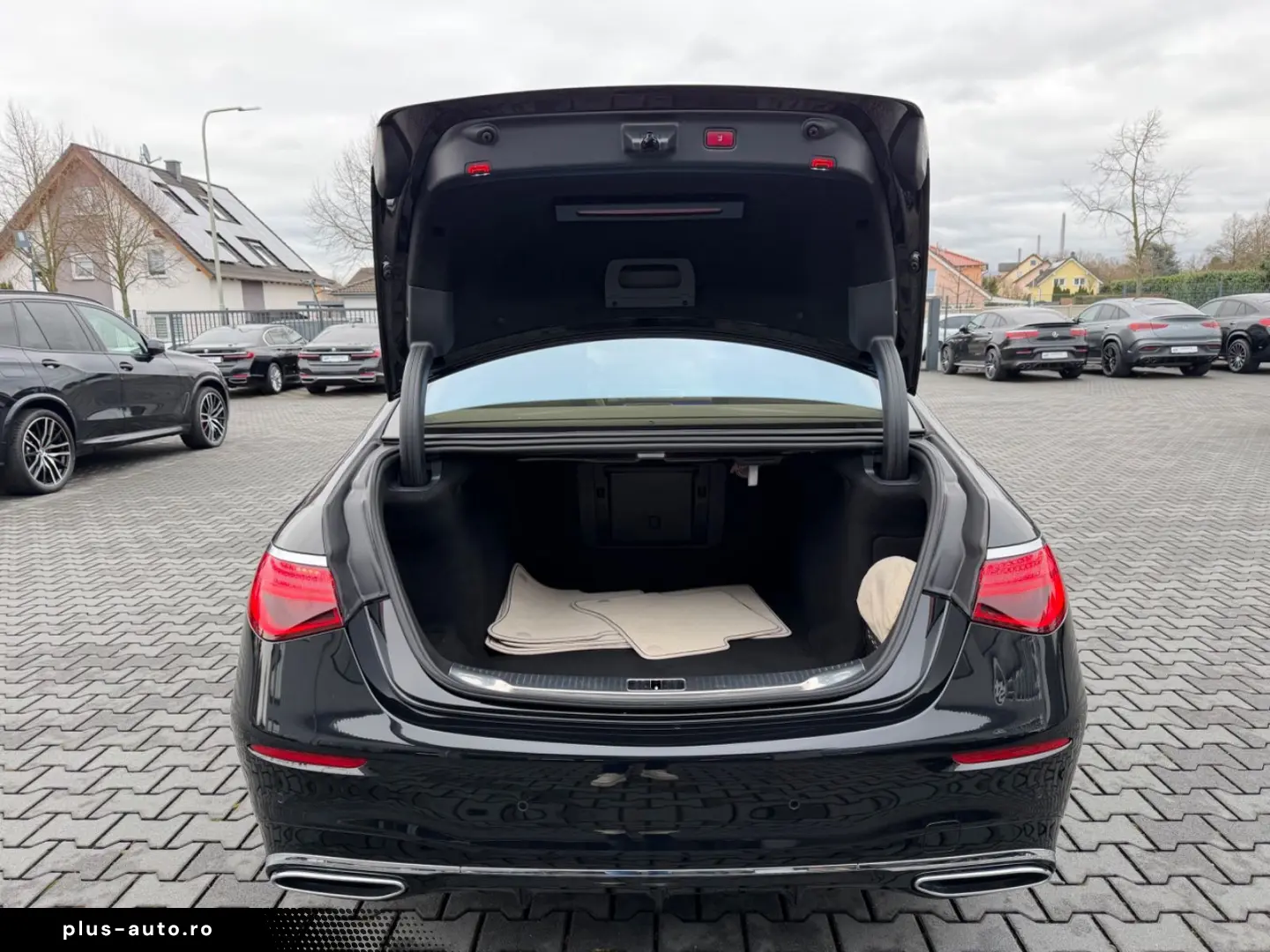 MERCEDES-BENZ S400d AMG-PAKET 3xTV 360 HUD ACC DAB LED