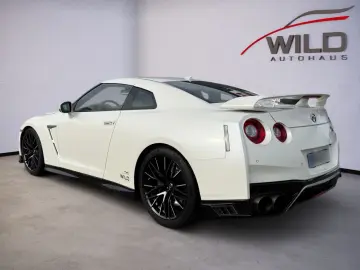 NISSAN GT-R 3.8 V6 Prestige Edition BOSE Klappenauspuff