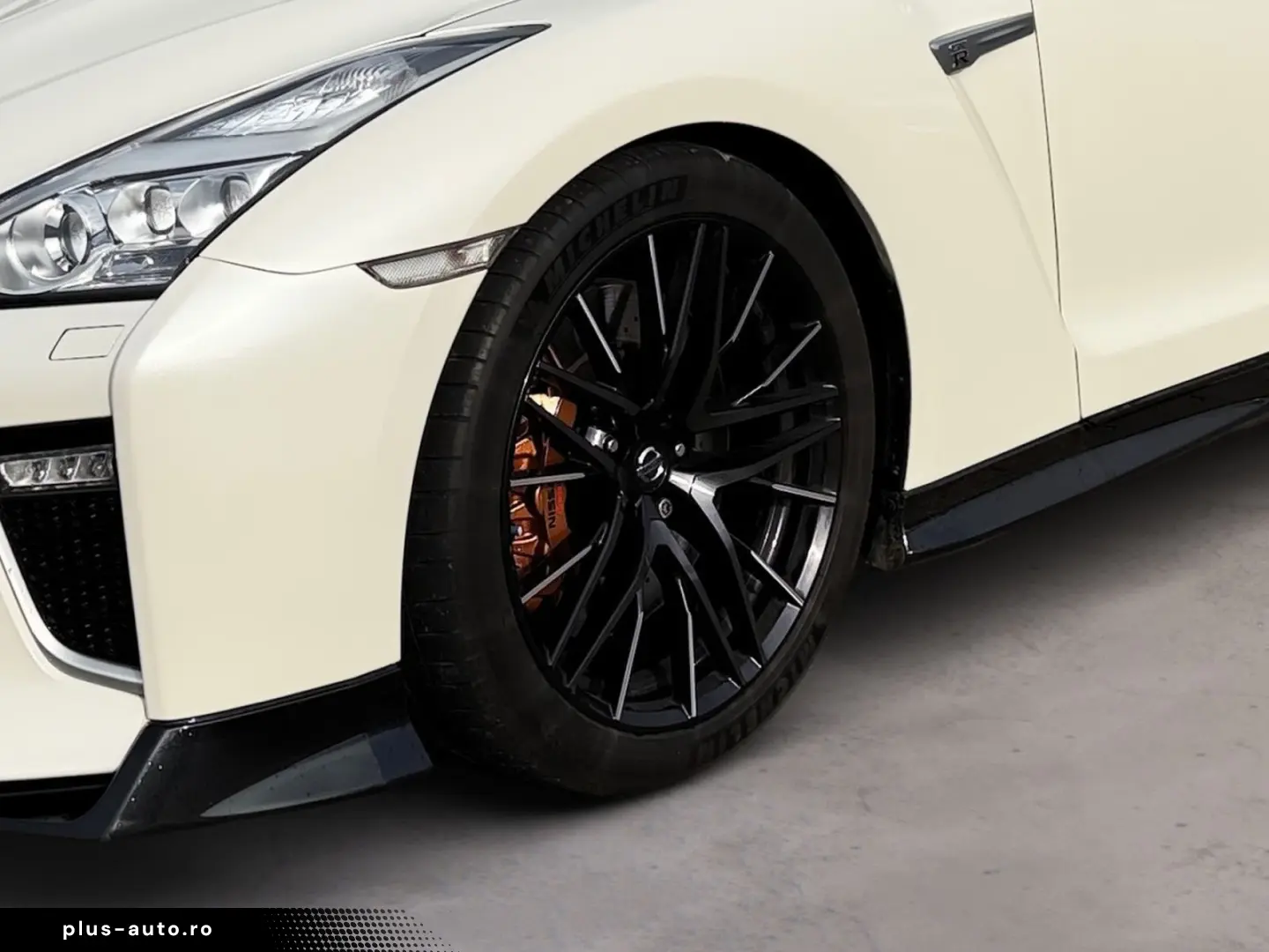 NISSAN GT-R 3.8 V6 Prestige Edition BOSE Klappenauspuff