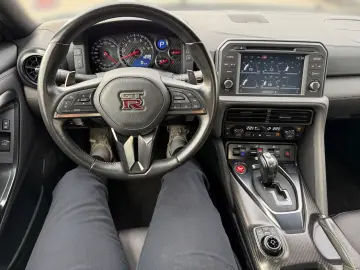 NISSAN GT-R 3.8 V6 Prestige Edition BOSE Klappenauspuff