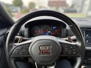 NISSAN GT-R 3.8 V6 Prestige Edition BOSE Klappenauspuff