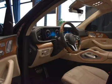 MERCEDES-BENZ 400 d AMG Pano Off-Road-Pro Technik-Paket