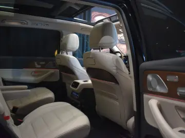 MERCEDES-BENZ 400 d AMG Pano Off-Road-Pro Technik-Paket