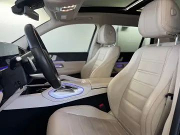 MERCEDES-BENZ GLS 400 d AMG HUD Pano 7 Sitze Distronic