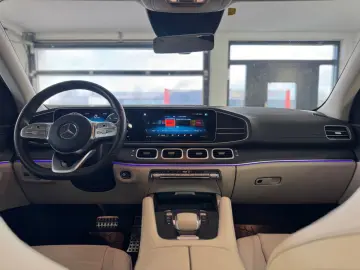 MERCEDES-BENZ GLS 400 d AMG HUD Pano 7 Sitze Distronic