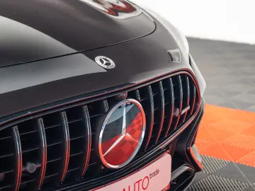 Mercedes Benz SL 43 AMG