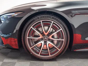 Mercedes Benz SL 43 AMG