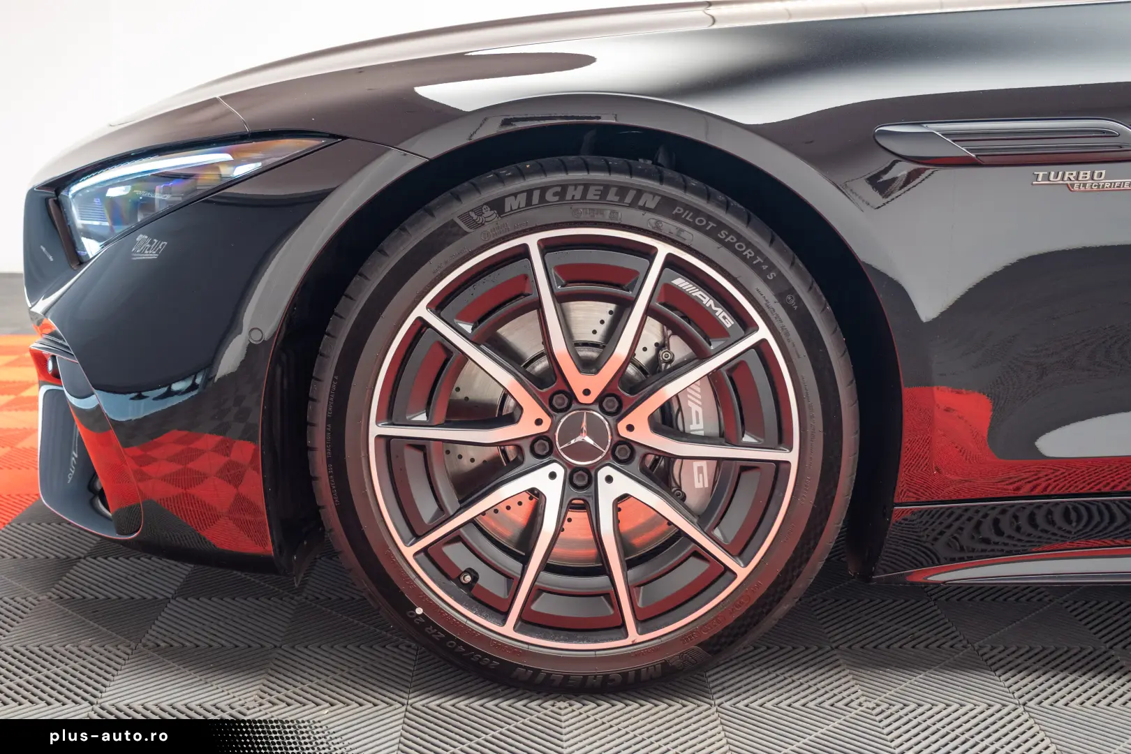 Mercedes Benz SL 43 AMG