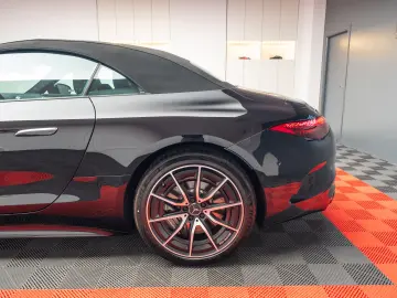 Mercedes Benz SL 43 AMG