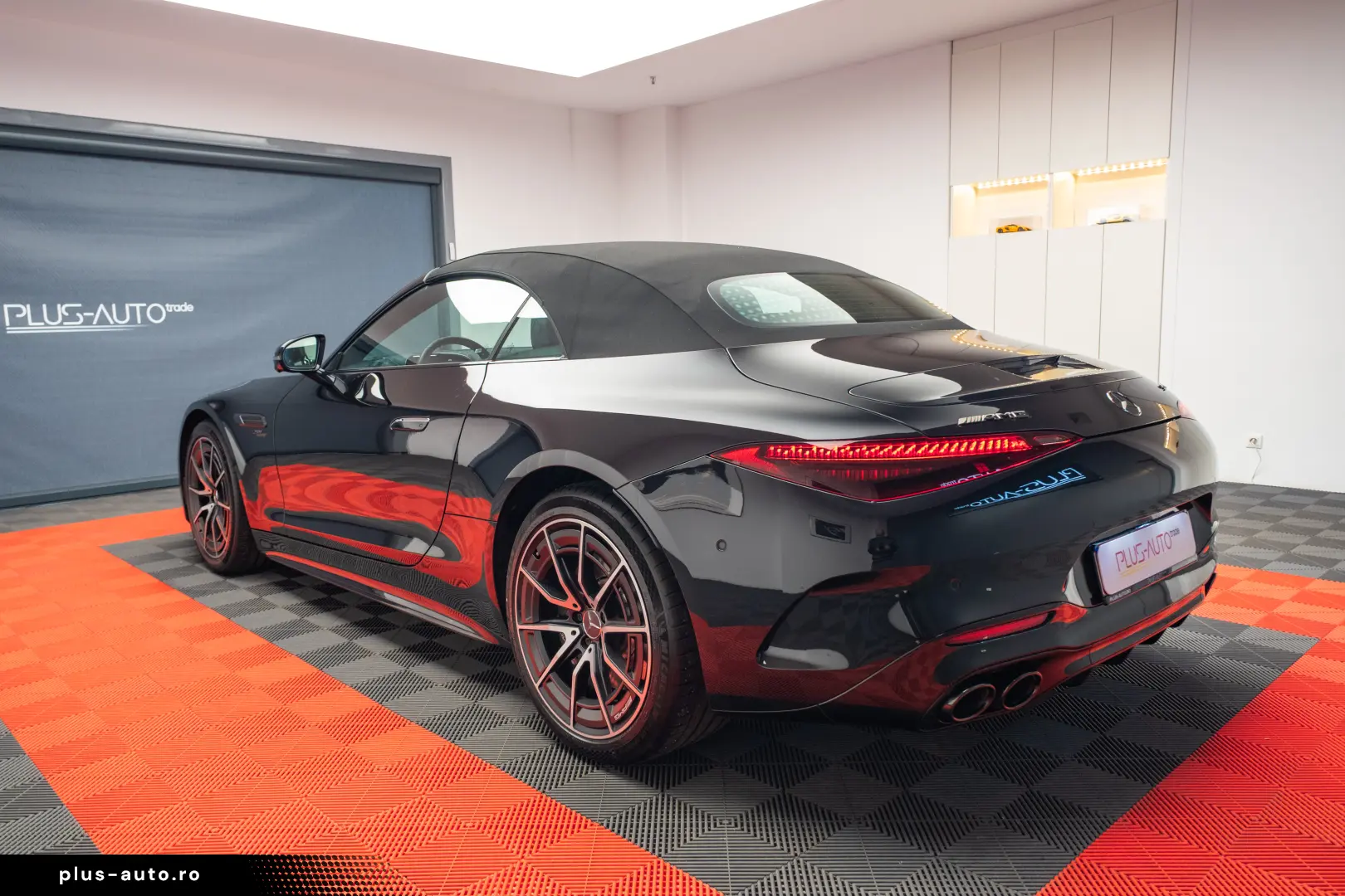 Mercedes Benz SL 43 AMG