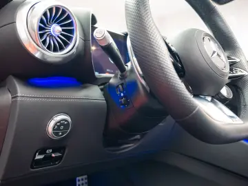 Mercedes Benz SL 43 AMG