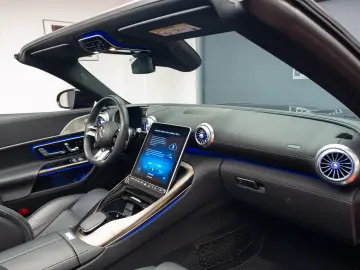 Mercedes Benz SL 43 AMG