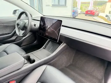 TESLA Model 3 Standard Range     FSD     AHK    1.Hand