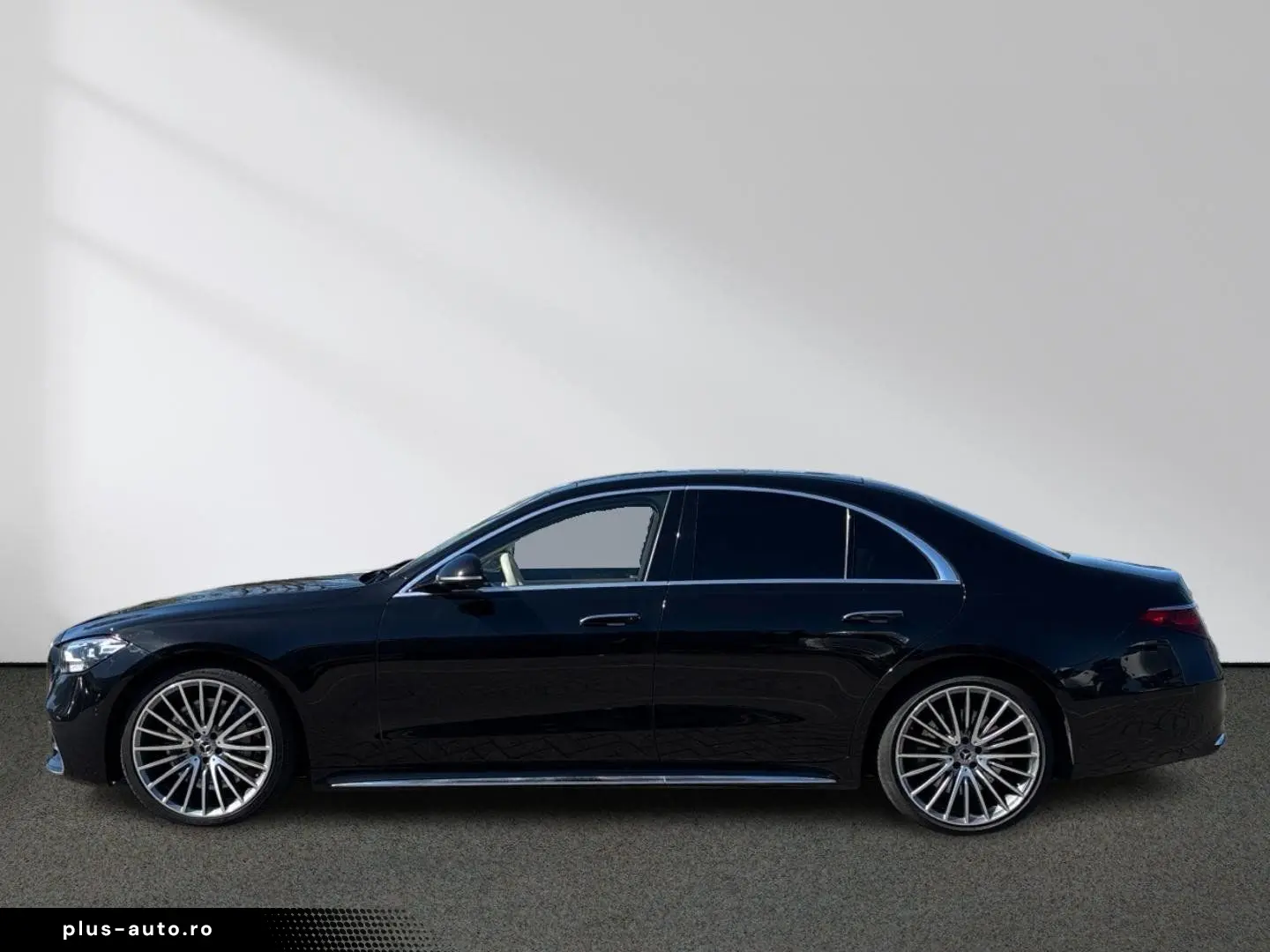 MERCEDES-BENZ S 400 d 4M AMG Chaffeur Pano Burmester