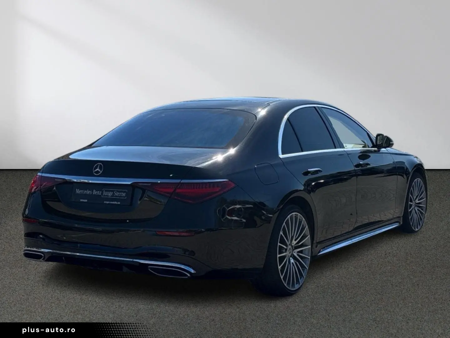 MERCEDES-BENZ S 400 d 4M AMG Chaffeur Pano Burmester