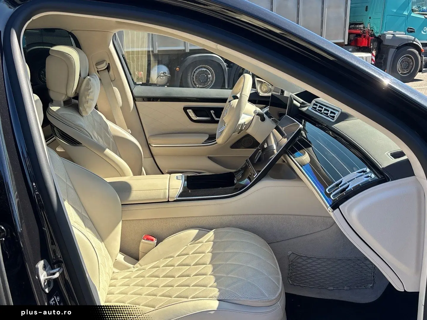 MERCEDES-BENZ S 400 d 4M AMG Chaffeur Pano Burmester