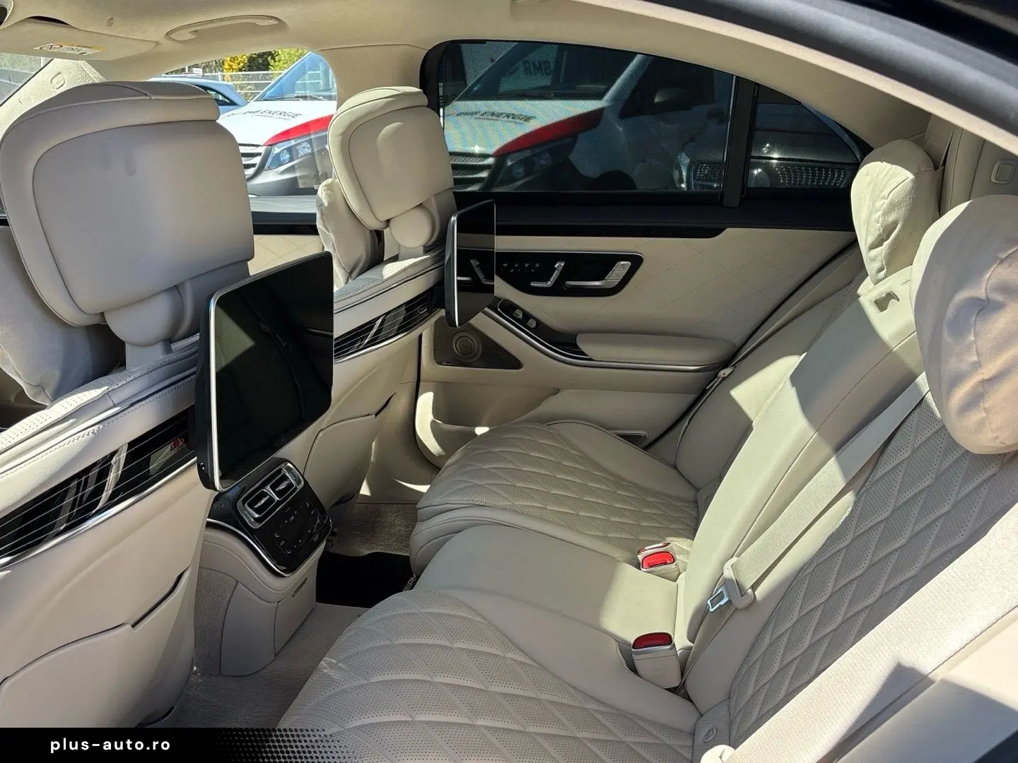 MERCEDES-BENZ S 400 d 4M AMG Chaffeur Pano Burmester