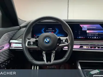 BMW i7 A xDr.60 M-Sport PRO Sbelü Fo-Entert NP 207T